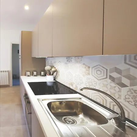 Aurora Apartment *
